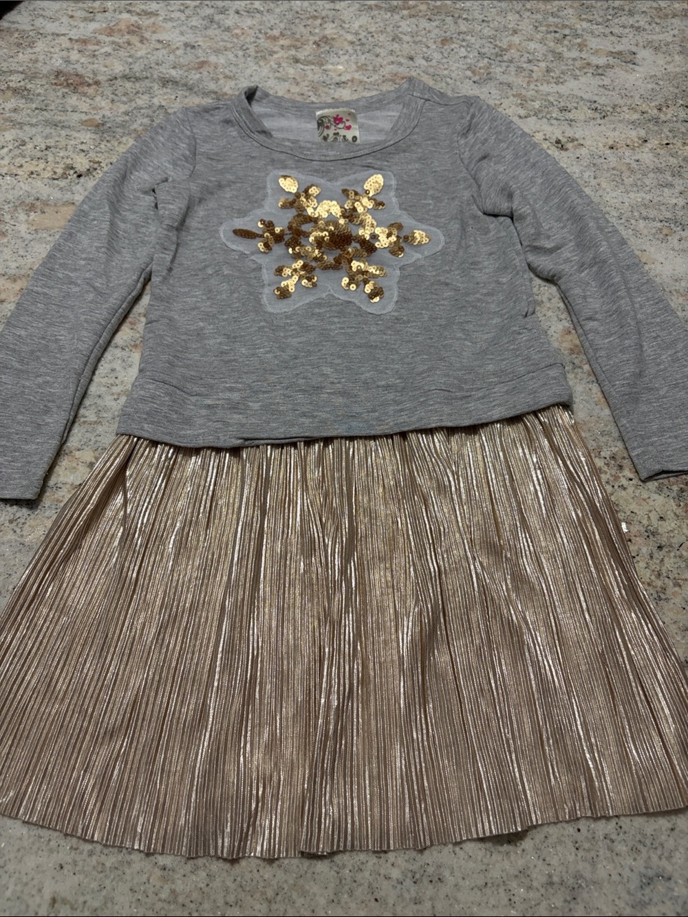 10/$30 Jenna & Jessie Gray Tee wiyh Rose gold skirt dress